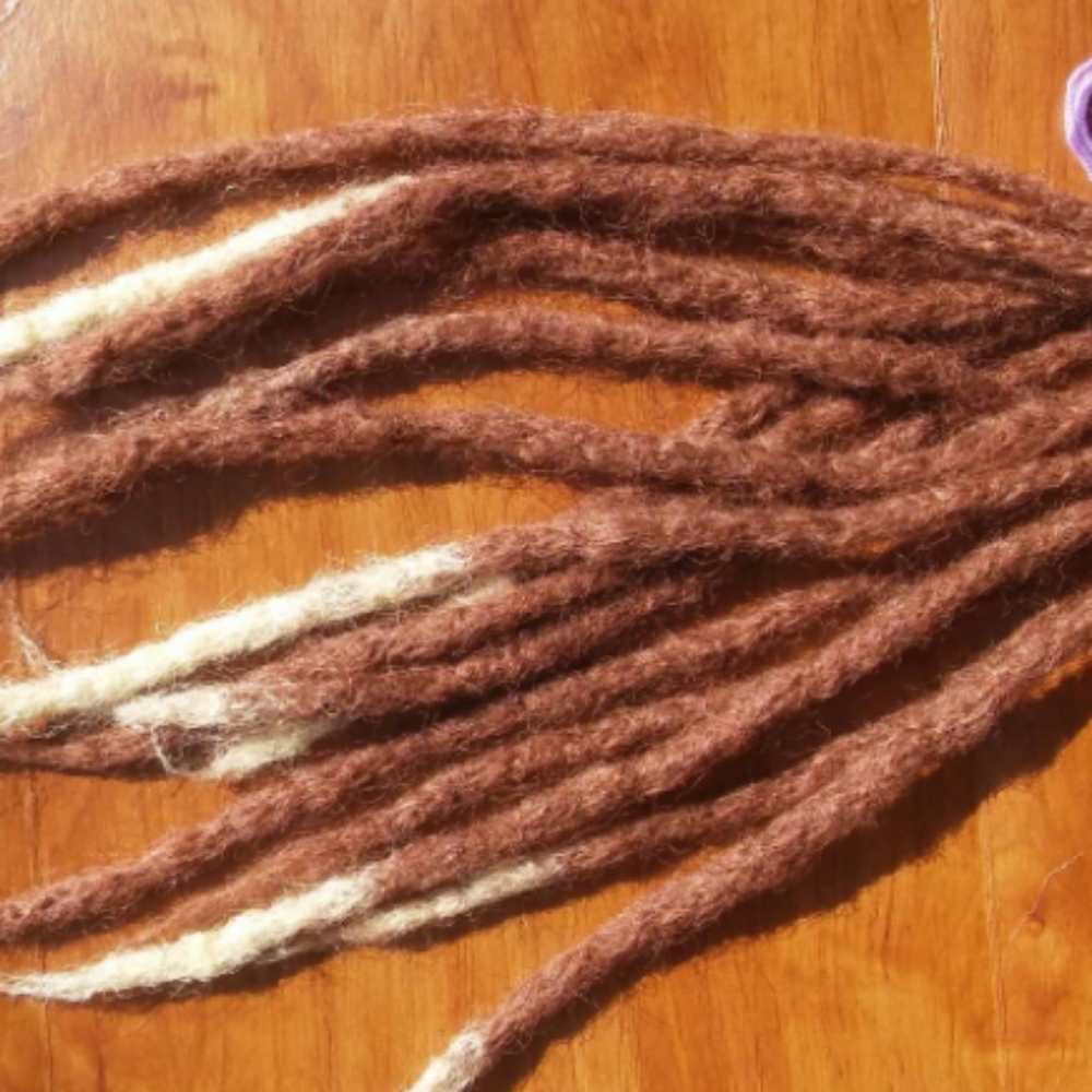 Brown blonde synthetic dread extensions